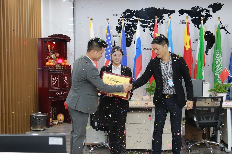 揭牌儀式圓滿舉行，華邦瀛與守護神法務達成戰略合作！