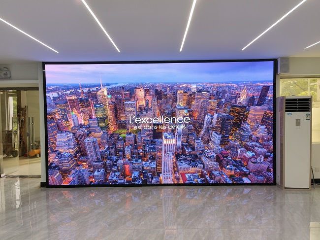 華邦瀛P1.25小間距LED顯示屏項(xiàng)目實(shí)拍圖